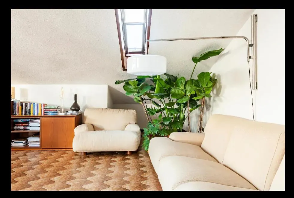 Damazon Room - Stanza Con Parcheggio Privato Viareggio